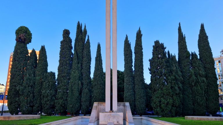 La Comisión de Cultura propone dedicar la explanada de la avenida d’Aragó a las víctimas de la dana